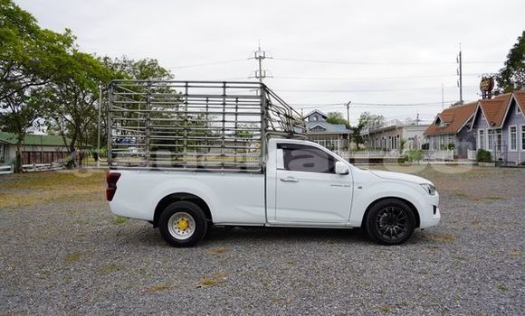 ซื้อ รถมือสอง Isuzu D-Max ขาว รถยนต์ ใน %{เมือง} ใน กรุงเทพมหานคร ซื้อ รถมือสอง Isuzu D-Max ขาว รถยนต์ ใน %{เมือง} ใน กรุงเทพมหานคร
