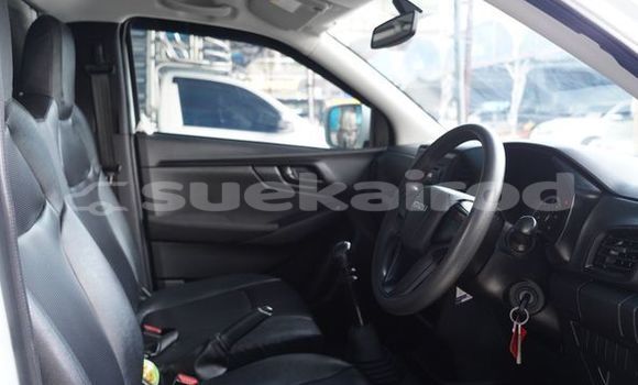 ซื้อ รถมือสอง Isuzu D-Max ขาว รถยนต์ ใน %{เมือง} ใน กรุงเทพมหานคร ซื้อ รถมือสอง Isuzu D-Max ขาว รถยนต์ ใน %{เมือง} ใน กรุงเทพมหานคร