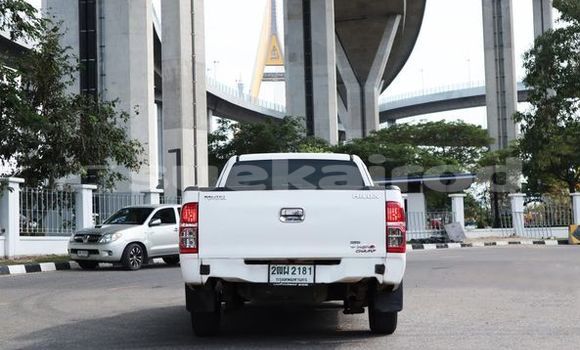 ซื้อ รถมือสอง Toyota Hiluxe VIGO ขาว รถยนต์ ใน %{เมือง} ใน กรุงเทพมหานคร ซื้อ รถมือสอง Toyota Hiluxe VIGO ขาว รถยนต์ ใน %{เมือง} ใน กรุงเทพมหานคร