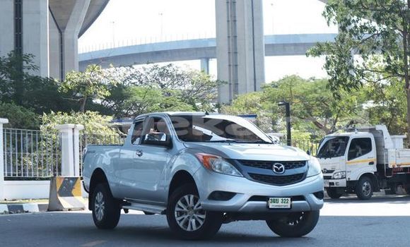 ซื้อ รถมือสอง Mazda BT-50 เงิน รถยนต์ ใน %{เมือง} ใน กรุงเทพมหานคร