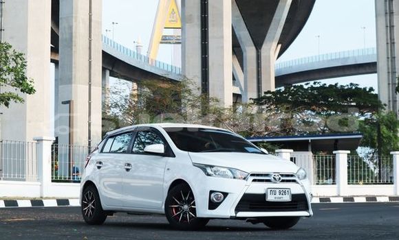 ซื้อ รถมือสอง Toyota Yaris ขาว รถยนต์ ใน %{เมือง} ใน กรุงเทพมหานคร ซื้อ รถมือสอง Toyota Yaris ขาว รถยนต์ ใน %{เมือง} ใน กรุงเทพมหานคร