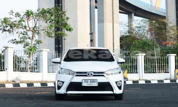 Buy Used Toyota Yaris White Car in Bangkok in Bangkok Buy Used Toyota Yaris White Car in Bangkok in Bangkok