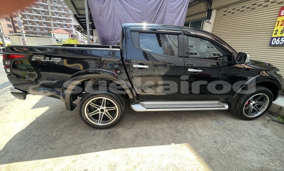 Buy Used Mitsubishi L400 Black Truck in Pathum Thani in Pathum Thani Buy Used Mitsubishi L400 Black Truck in Pathum Thani in Pathum Thani
