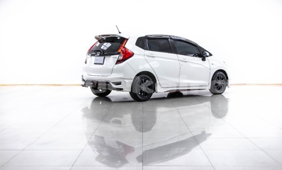 ซื้อ รถมือสอง Honda Jazz ขาว รถยนต์ ใน %{เมือง} ใน กรุงเทพมหานคร ซื้อ รถมือสอง Honda Jazz ขาว รถยนต์ ใน %{เมือง} ใน กรุงเทพมหานคร