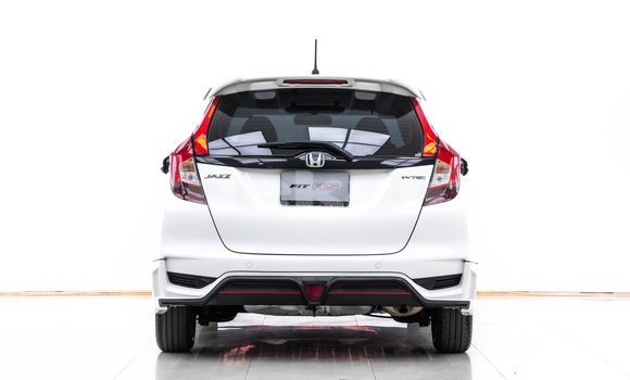 Buy Used Honda Jazz White Car in Bangkok in Bangkok Buy Used Honda Jazz White Car in Bangkok in Bangkok