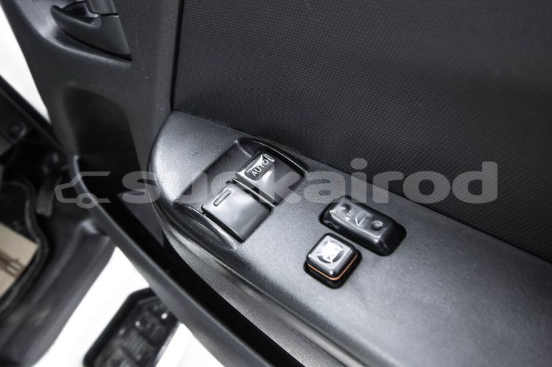 Big with watermark toyota commuter bangkok bangkok 60852