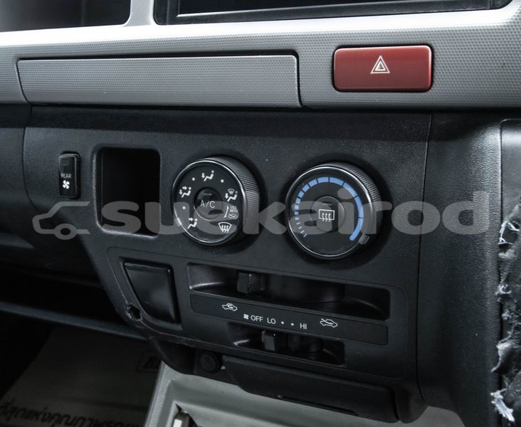 Big with watermark toyota commuter bangkok bangkok 60852
