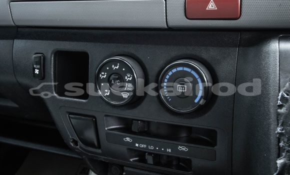 Buy Used Toyota Commuter White Car in Bangkok in Bangkok Buy Used Toyota Commuter White Car in Bangkok in Bangkok