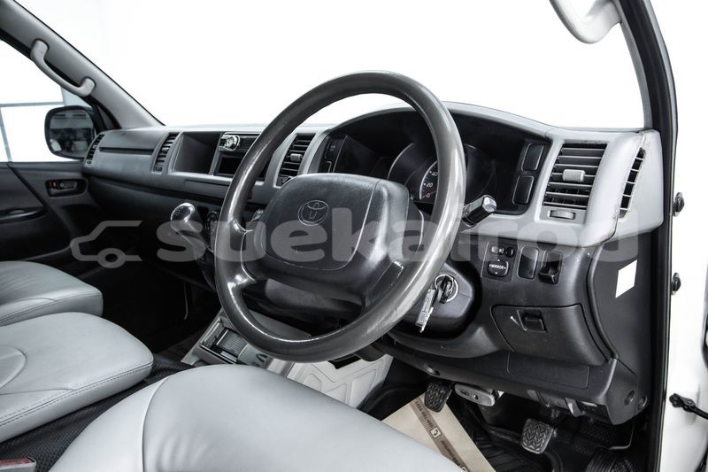 Big with watermark toyota commuter bangkok bangkok 60852