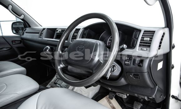 Buy Used Toyota Commuter White Car in Bangkok in Bangkok Buy Used Toyota Commuter White Car in Bangkok in Bangkok