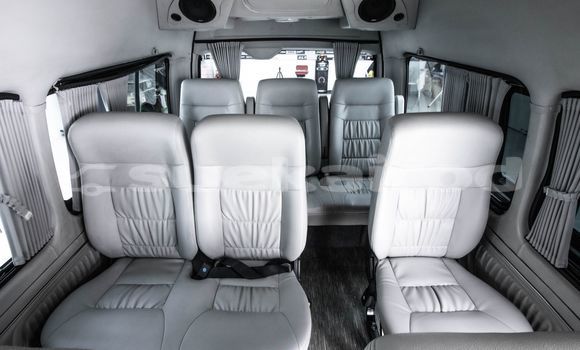 Buy Used Toyota Commuter White Car in Bangkok in Bangkok Buy Used Toyota Commuter White Car in Bangkok in Bangkok