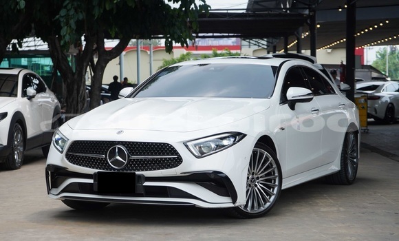 Buy Used Mercedes-Benz CLS-klasse White Car in Bangkok in Bangkok