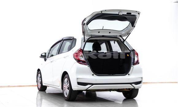 Buy Used Honda Jazz White Car in Bangkok in Bangkok Buy Used Honda Jazz White Car in Bangkok in Bangkok