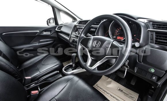 Buy Used Honda Jazz White Car in Bangkok in Bangkok Buy Used Honda Jazz White Car in Bangkok in Bangkok