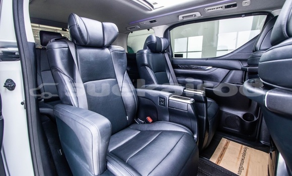 Buy Used Toyota Alphard White Car in Bangkok in Bangkok Buy Used Toyota Alphard White Car in Bangkok in Bangkok