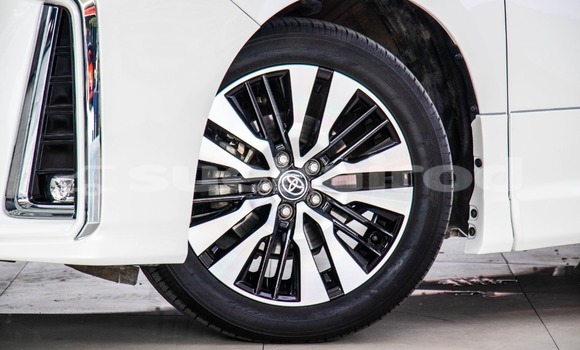 Buy Used Toyota Alphard White Car in Bangkok in Bangkok Buy Used Toyota Alphard White Car in Bangkok in Bangkok