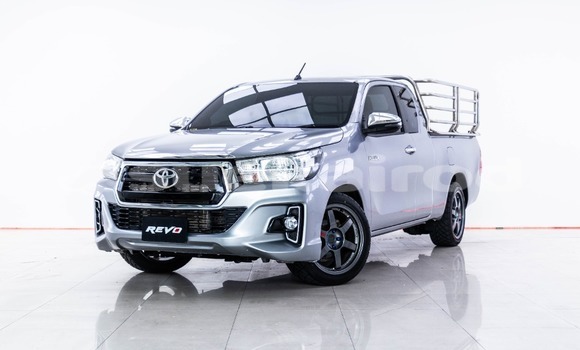ซื้อ รถมือสอง Toyota Hiluxe VIGO อื่น ๆ รถยนต์ ใน %{เมือง} ใน กรุงเทพมหานคร