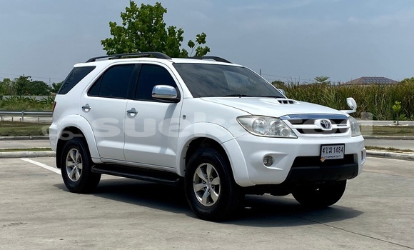 ซื้อ รถมือสอง Toyota Fortuner ขาว รถยนต์ ใน %{เมือง} ใน กรุงเทพมหานคร ซื้อ รถมือสอง Toyota Fortuner ขาว รถยนต์ ใน %{เมือง} ใน กรุงเทพมหานคร