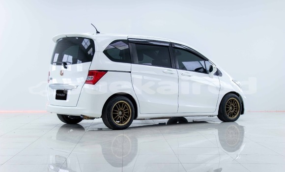 Buy Used Honda Freed White Car in Bangkok in Bangkok Buy Used Honda Freed White Car in Bangkok in Bangkok