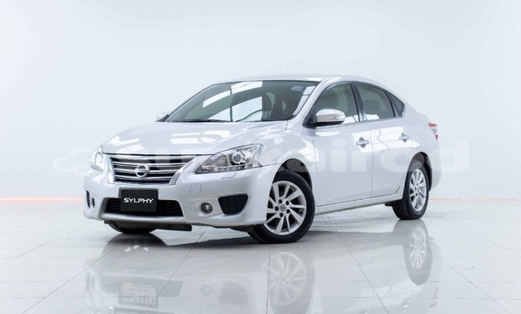 ซื้อ รถมือสอง Nissan SYLPHY อื่น ๆ รถยนต์ ใน %{เมือง} ใน กรุงเทพมหานคร
