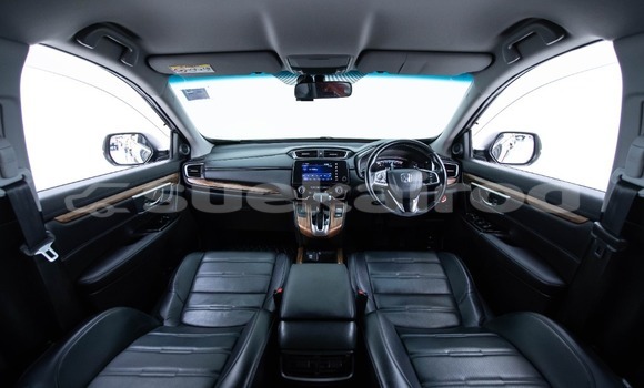 Buy Used Honda CR–V White Car in Bangkok in Bangkok Buy Used Honda CR–V White Car in Bangkok in Bangkok