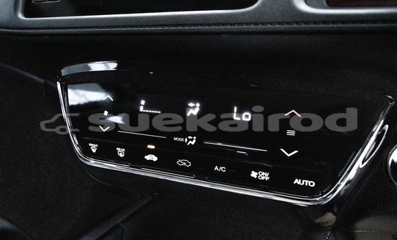 Buy Used Honda HR-V White Car in Bangkok in Bangkok Buy Used Honda HR-V White Car in Bangkok in Bangkok