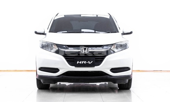 Buy Used Honda HR-V White Car in Bangkok in Bangkok Buy Used Honda HR-V White Car in Bangkok in Bangkok