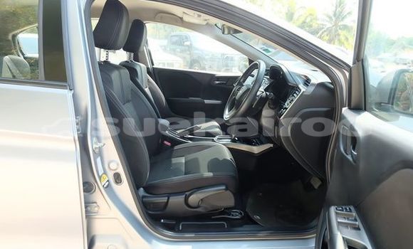 ซื้อ รถมือสอง Honda City เงิน รถยนต์ ใน %{เมือง} ใน อุดรธานี ซื้อ รถมือสอง Honda City เงิน รถยนต์ ใน %{เมือง} ใน อุดรธานี