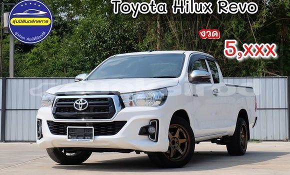 ซื้อ รถมือสอง Toyota Hiluxe Revo ขาว รถยนต์ ใน %{เมือง} ใน อุดรธานี