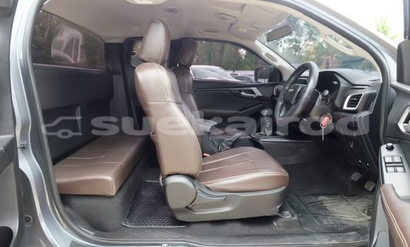 Buy Used Isuzu D-Max Silver Car in Udon Thani in Udon Thani Buy Used Isuzu D-Max Silver Car in Udon Thani in Udon Thani