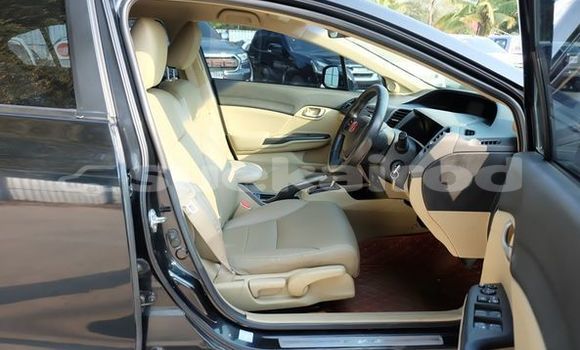 ซื้อ รถมือสอง Honda Civic สีดำ รถยนต์ ใน %{เมือง} ใน อุดรธานี ซื้อ รถมือสอง Honda Civic สีดำ รถยนต์ ใน %{เมือง} ใน อุดรธานี