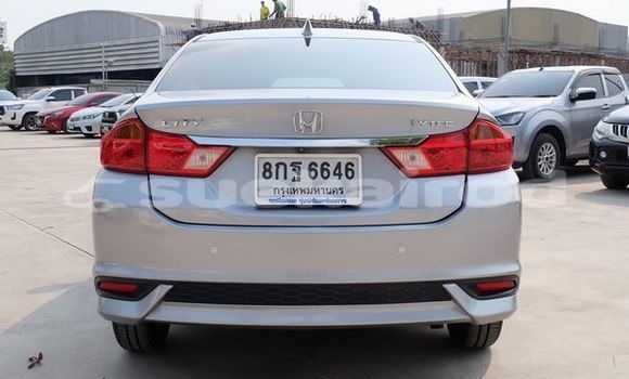 ซื้อ รถมือสอง Honda City เงิน รถยนต์ ใน %{เมือง} ใน อุดรธานี ซื้อ รถมือสอง Honda City เงิน รถยนต์ ใน %{เมือง} ใน อุดรธานี