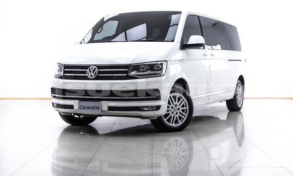 ซื้อ รถมือสอง Volkswagen Caravelle ขาว รถยนต์ ใน %{เมือง} ใน กรุงเทพมหานคร