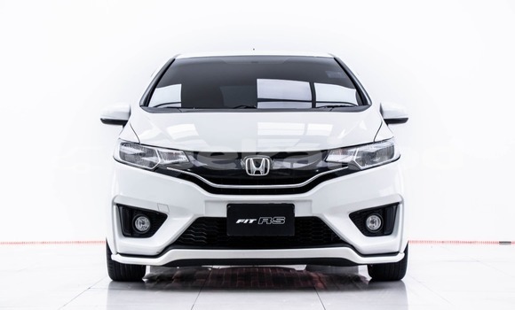 Buy Used Honda Jazz White Car in Bangkok in Bangkok Buy Used Honda Jazz White Car in Bangkok in Bangkok