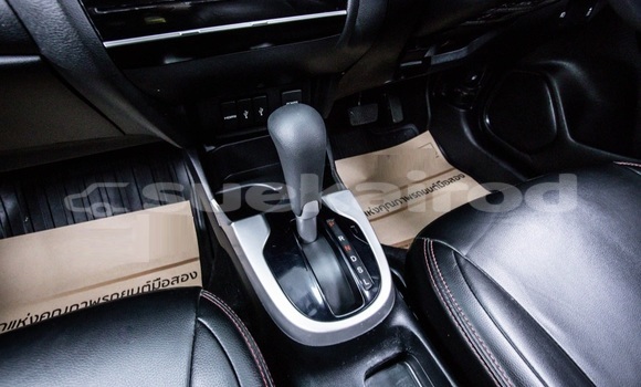 Buy Used Honda Jazz White Car in Bangkok in Bangkok Buy Used Honda Jazz White Car in Bangkok in Bangkok