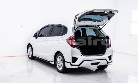 Buy Used Honda Jazz White Car in Bangkok in Bangkok Buy Used Honda Jazz White Car in Bangkok in Bangkok