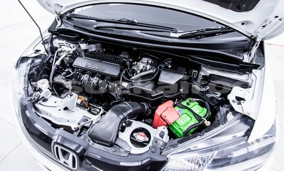 Buy Used Honda Jazz White Car in Bangkok in Bangkok Buy Used Honda Jazz White Car in Bangkok in Bangkok