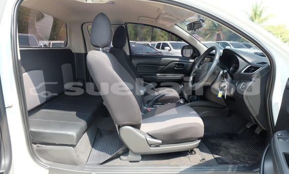 ซื้อ รถมือสอง Mitsubishi Triton ขาว รถยนต์ ใน %{เมือง} ใน อุดรธานี ซื้อ รถมือสอง Mitsubishi Triton ขาว รถยนต์ ใน %{เมือง} ใน อุดรธานี