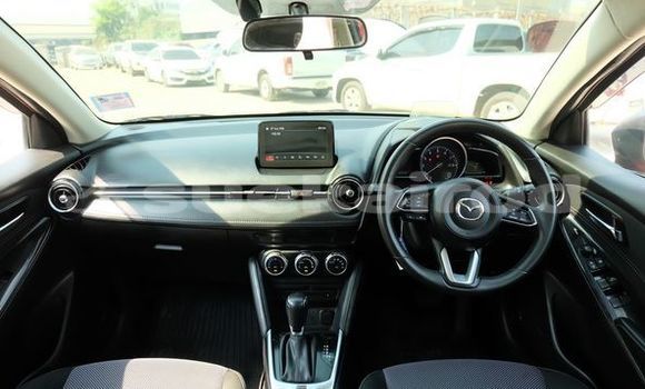 ซื้อ รถมือสอง Mazda Mazda 2 สีแดง รถยนต์ ใน %{เมือง} ใน อุดรธานี ซื้อ รถมือสอง Mazda Mazda 2 สีแดง รถยนต์ ใน %{เมือง} ใน อุดรธานี