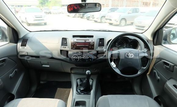 Buy Used Toyota Hiluxe VIGO White Car in Udon Thani in Udon Thani Buy Used Toyota Hiluxe VIGO White Car in Udon Thani in Udon Thani