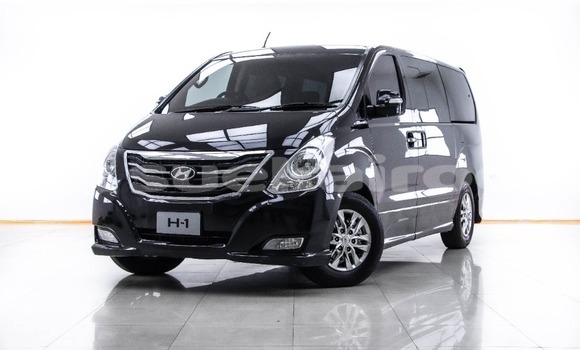 ซื้อ รถมือสอง Hyundai H1 สีดำ รถยนต์ ใน %{เมือง} ใน กรุงเทพมหานคร
