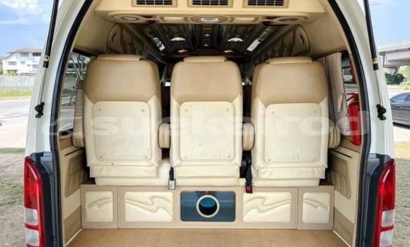 ซื้อ รถมือสอง Toyota Commuter ขาว รถยนต์ ใน %{เมือง} ใน กรุงเทพมหานคร ซื้อ รถมือสอง Toyota Commuter ขาว รถยนต์ ใน %{เมือง} ใน กรุงเทพมหานคร