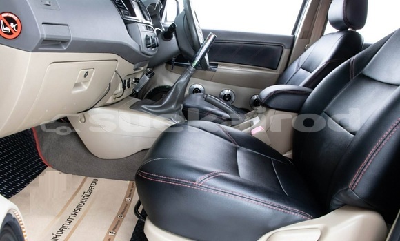 ซื้อ รถมือสอง Toyota Hiluxe VIGO ขาว รถยนต์ ใน %{เมือง} ใน กรุงเทพมหานคร ซื้อ รถมือสอง Toyota Hiluxe VIGO ขาว รถยนต์ ใน %{เมือง} ใน กรุงเทพมหานคร