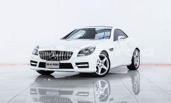 Buy Used Mercedes-Benz SLK-klasse White Car in Bangkok in Bangkok