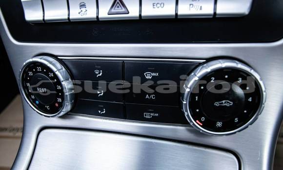 Buy Used Mercedes-Benz SLK-klasse White Car in Bangkok in Bangkok Buy Used Mercedes-Benz SLK-klasse White Car in Bangkok in Bangkok