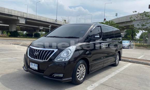 Buy Used Hyundai H1 Black Car in Bangkok in Bangkok