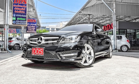 ซื้อ รถมือสอง Mercedes-Benz C180 coupe สีดำ รถยนต์ ใน %{เมือง} ใน กรุงเทพมหานคร ซื้อ รถมือสอง Mercedes-Benz C180 coupe สีดำ รถยนต์ ใน %{เมือง} ใน กรุงเทพมหานคร
