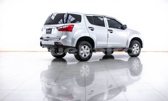 Buy Used Isuzu MU-X Other Car in Bangkok in Bangkok Buy Used Isuzu MU-X Other Car in Bangkok in Bangkok