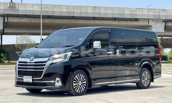 Buy Used Toyota Matrix Black Car in Bangkok in Bangkok