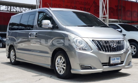 Buy Used Hyundai H1 Other Car in Bangkok in Bangkok Buy Used Hyundai H1 Other Car in Bangkok in Bangkok